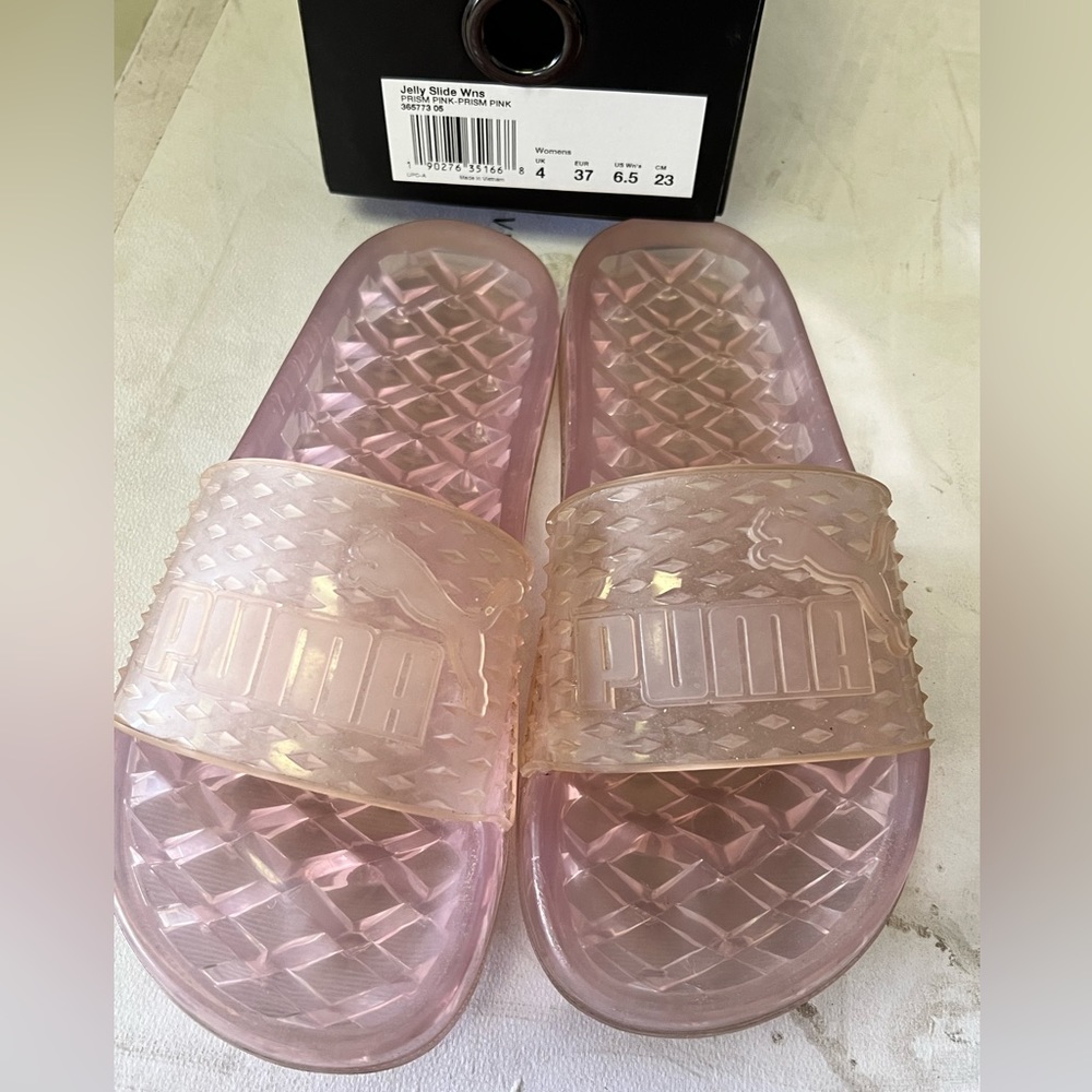 PUMA X FENTY JELLY SLIDE (PINK) good condition 8/10